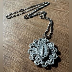 Rare Virgins Saints & Angels Silver Virgin Mary Medallion Necklace